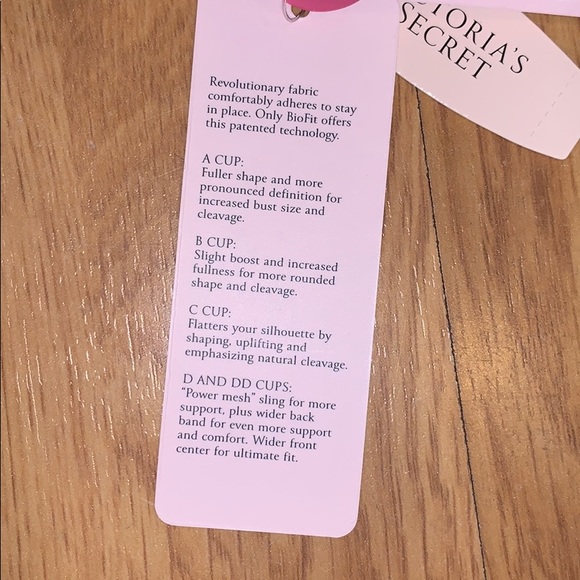 NWT Victoria's Secret BIOFit 7-Way Bra - Picture 7 of 9